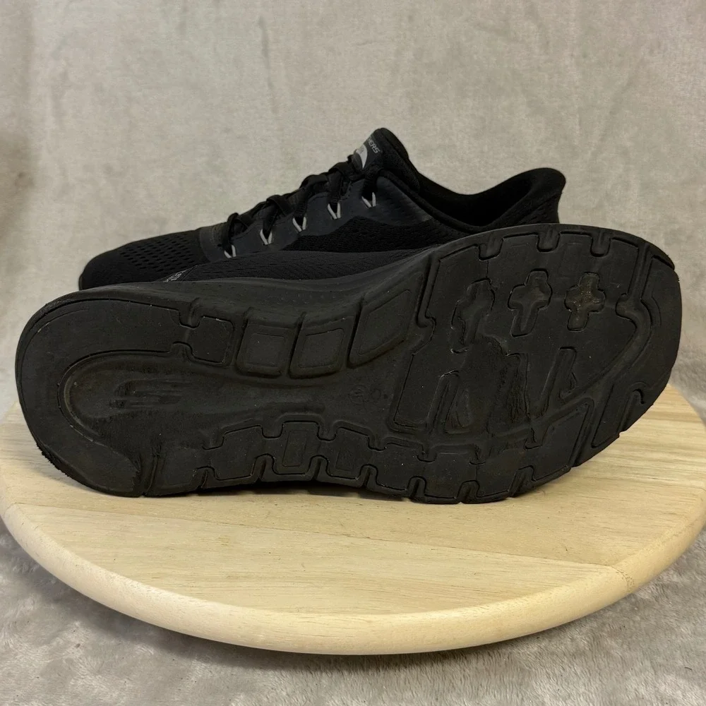 Skechers hands free